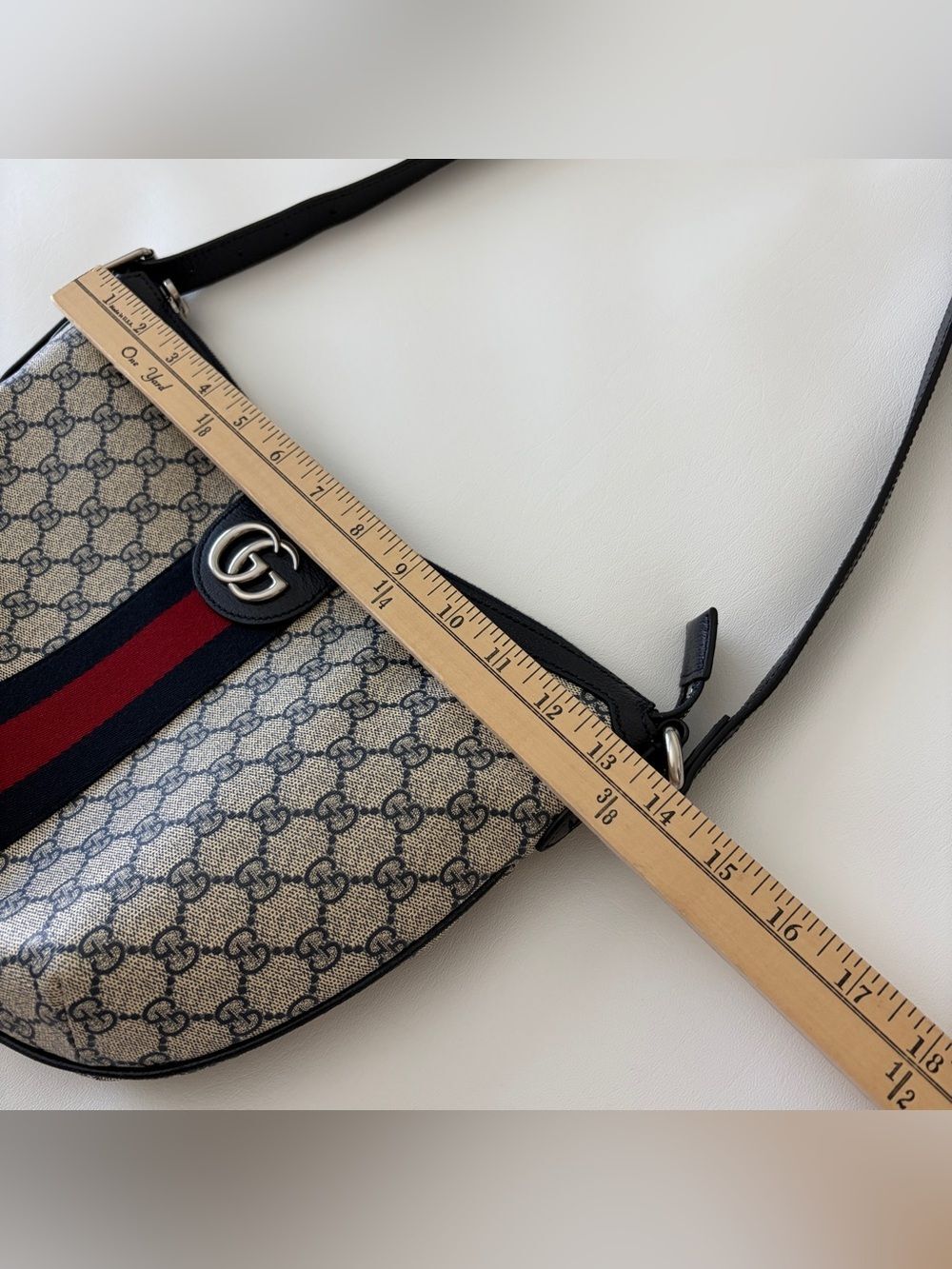 Gucci GG Supreme Canvas Shoulder Bag — Beige/Blue/Red, Silver Hardware Authentic - Picture 15 of 16